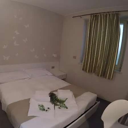 Sant'anna Hotel *